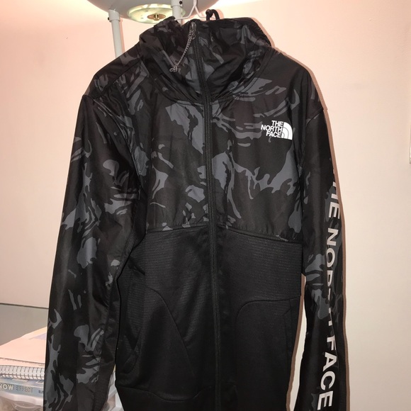 north face windbreaker camo